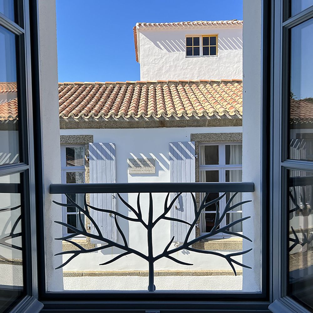 Armoires - Grilles en fer forgé. - EMERY&CIE