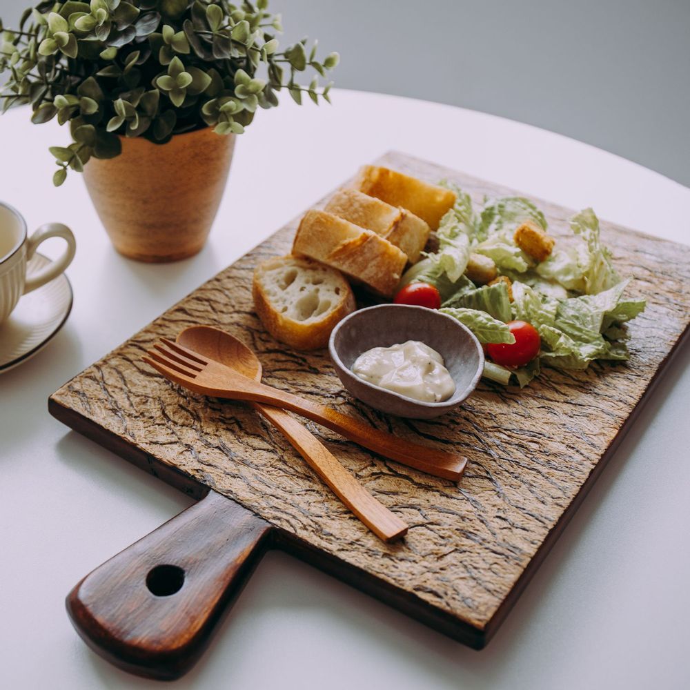 Everyday plates - Bark Cloth Veneer Wooden Plate - TAIWAN CRAFTS & DESIGN