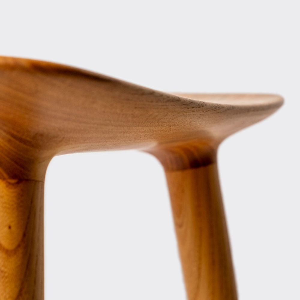 Chairs for hospitalities & contracts - Lotus Curve Stool - TAIWAN CRAFTS & DESIGN