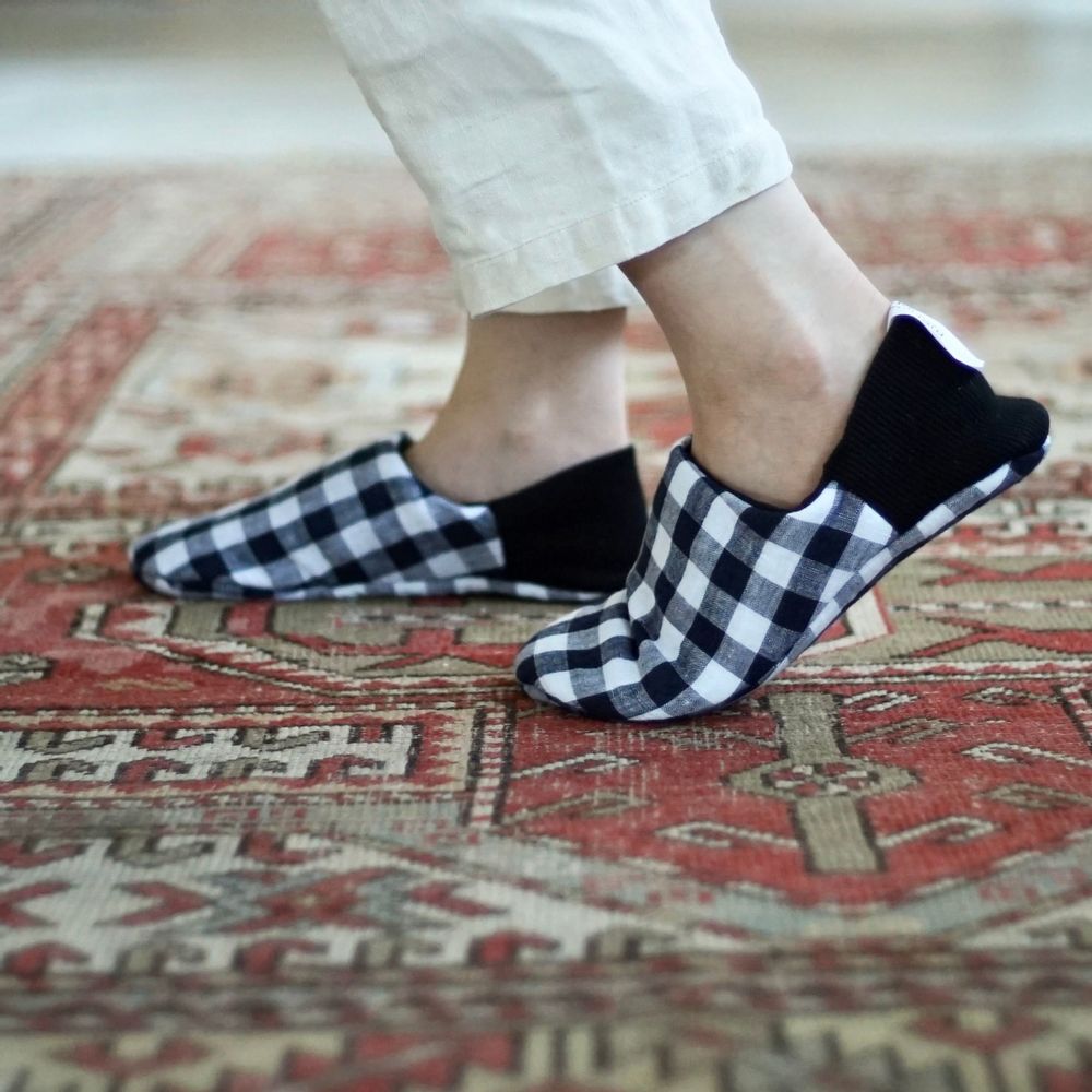 Socks - Cozy linen gingham × Linen - MERIPPA
