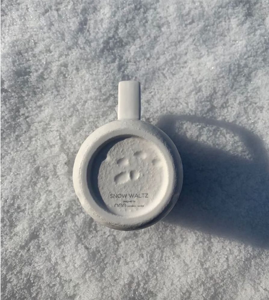 Mugs - SNOW WALTZ mug - NCW / NVT