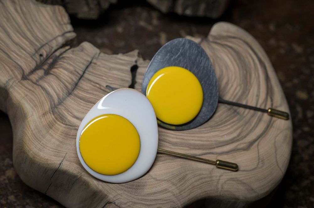 Bijoux - Collection TROIS PETITS POULETS - PASA JEWELLERY AND OBJECT