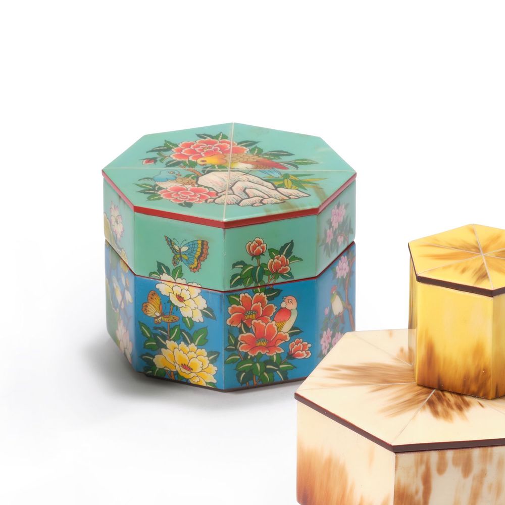 Objets design - Boîte Hwagak octogonale avec peintures fleurs et oiseaux (basse) - KOREA HERITAGE AGENCY(KHA)