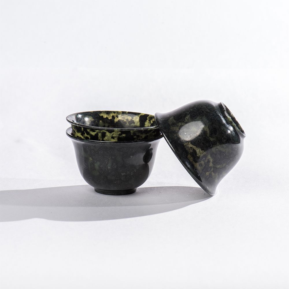 Tasses et mugs - Tasse Lumineuse en Jade Serpentine - TAIWAN CRAFTS & DESIGN