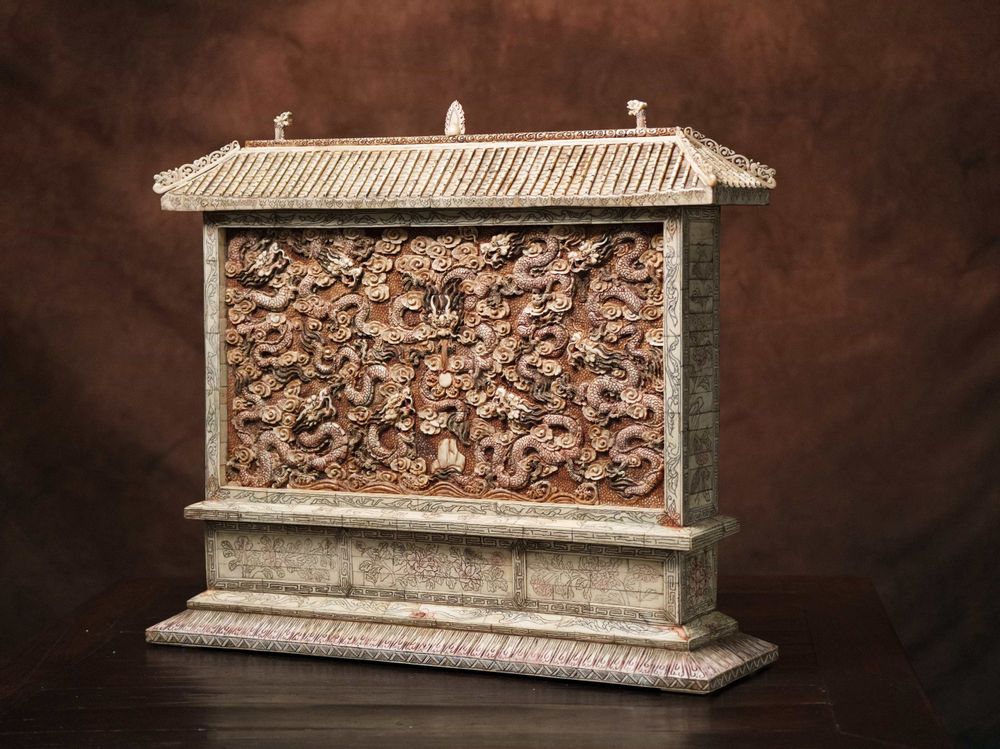 Unique pieces - Nine Dragons Temple - TRESORIENT