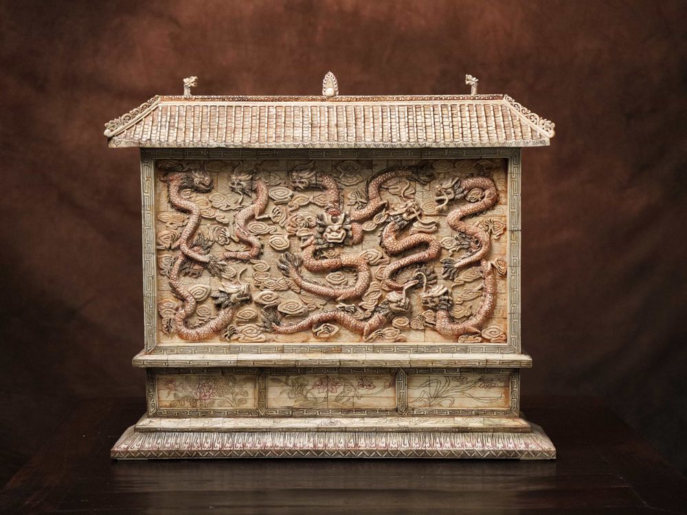 Unique pieces - Nine Dragons Temple - TRESORIENT