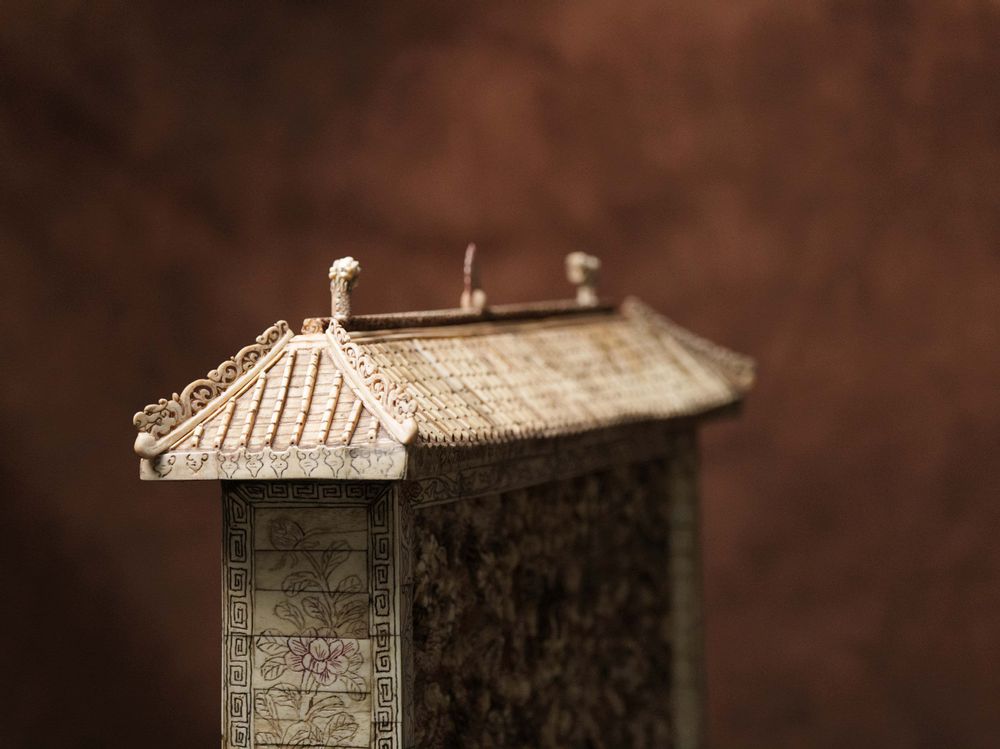 Unique pieces - Nine Dragons Temple - TRESORIENT
