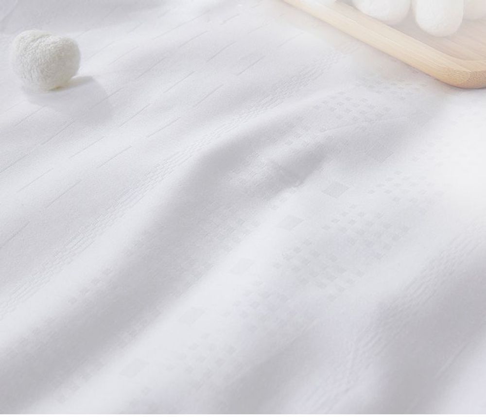 Couettes et oreillers - Couette en soie de mûrier exposée au soleil de qualité supérieure - THE ZHAI