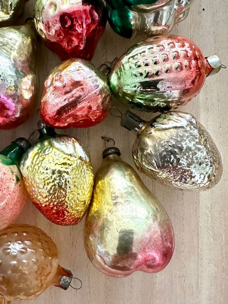 Other Christmas decorations - Traditional holiday decor from around the world - INTERNATIONAL WARDROBE