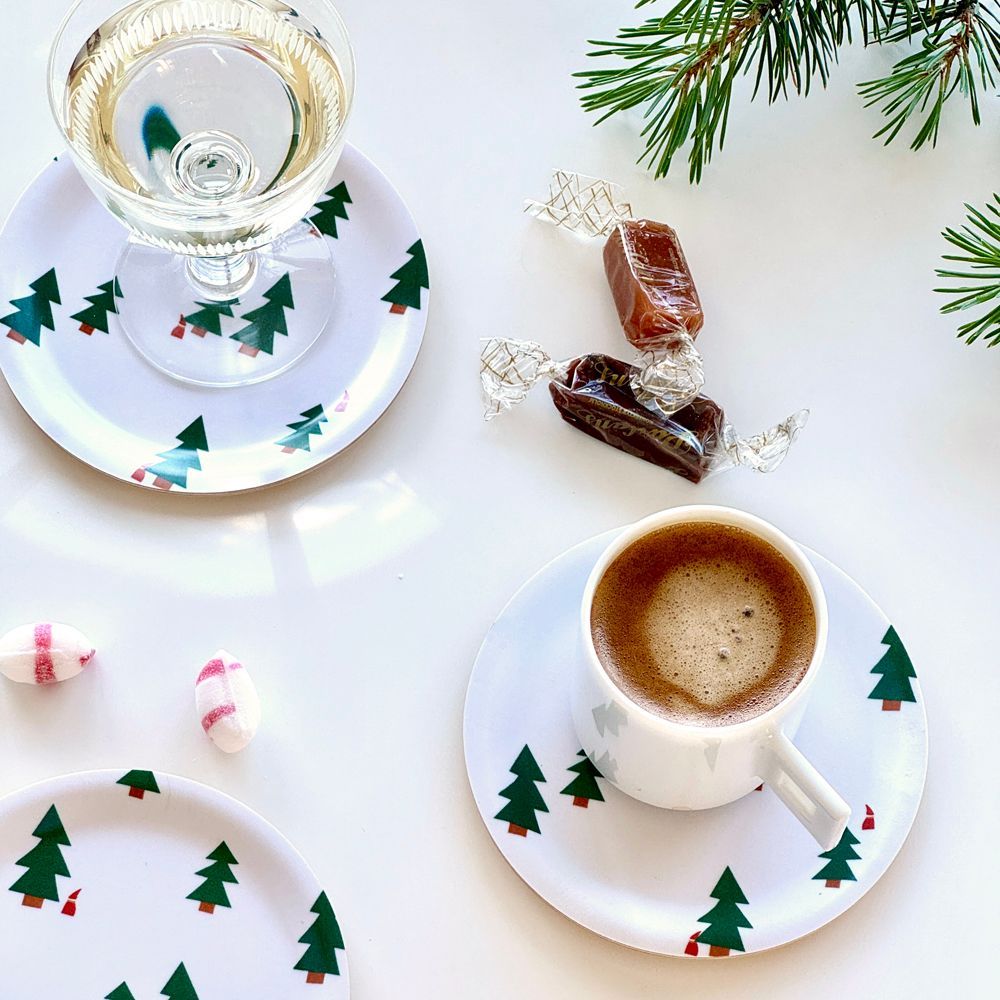 Platter and bowls - Set of 4 CHRISTMAS FOREST coasters, 11 cm. - BLU KAT