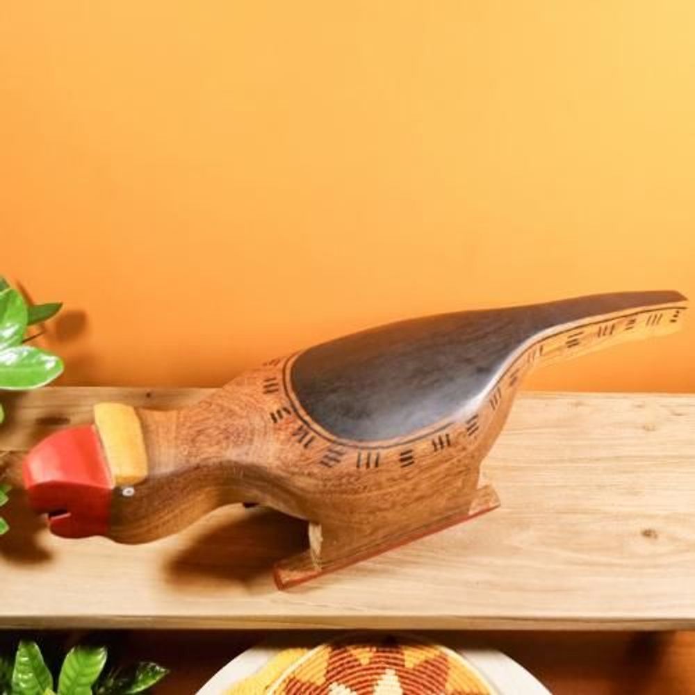 Decorative objects - Indigenous Wooden Bench Parrot - Waurá Ethnicity / Amazon - ARUH ART & DECOR
