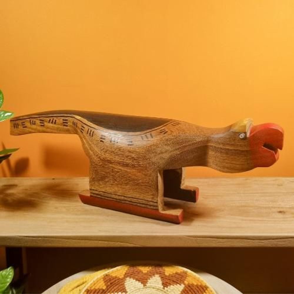 Decorative objects - Indigenous Wooden Bench Parrot - Waurá Ethnicity / Amazon - ARUH ART & DECOR