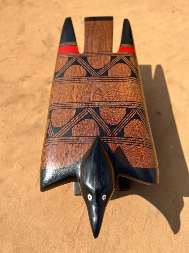 Design objects - Eagle Cerimonial Indigenous Wooden Bench - Mehinako People - Amazon - ARUH ART & DECOR
