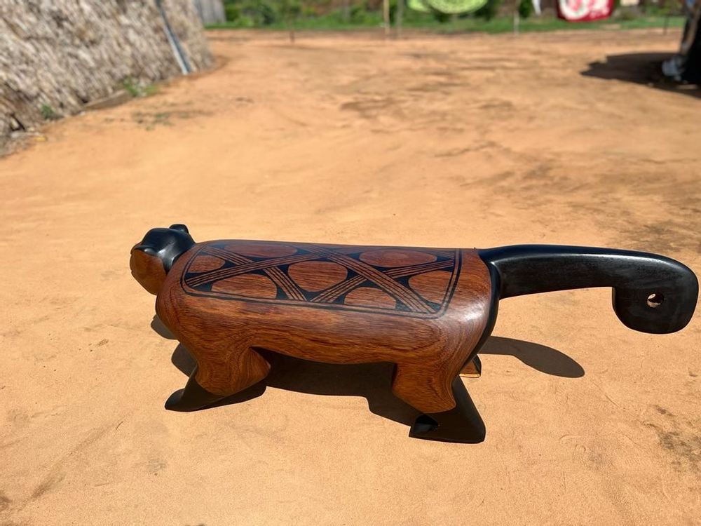 Design objects - Wooden Cerimonial Indigenous Bench - Mehinako Ethnicity - Monkey - ARUH ART & DECOR