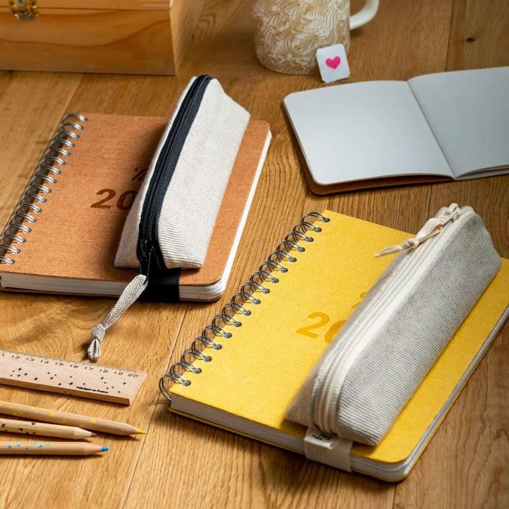 Pens and pencils - Accessoires et textiles - MY 365