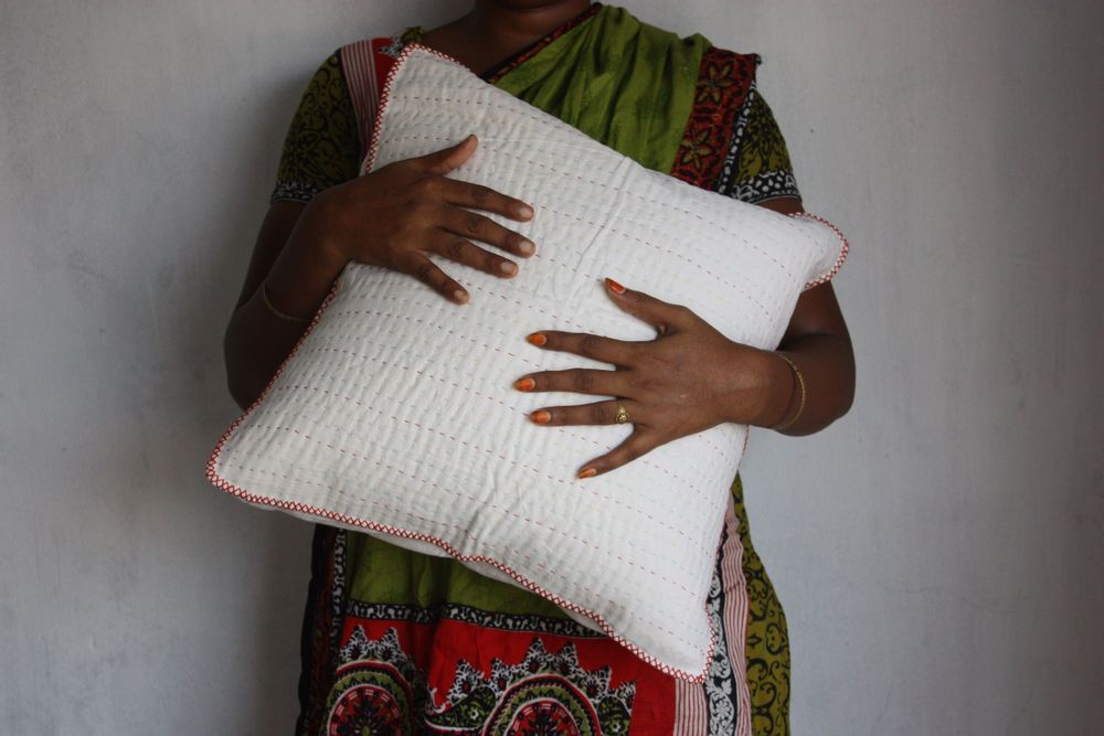 Throw blankets - Natural Kantha Throw. - BASHA BOUTIQUE