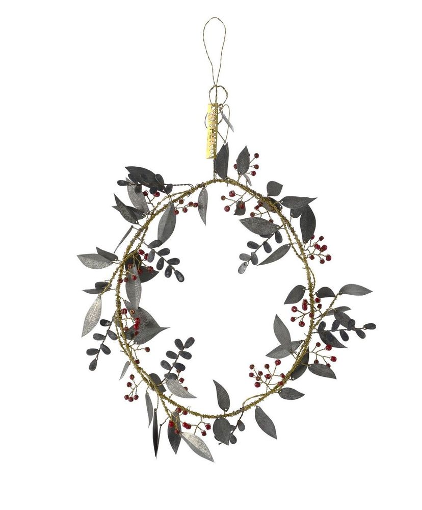 Christmas garlands and baubles - Red berry and zinc wreath - WALTHER & CO.