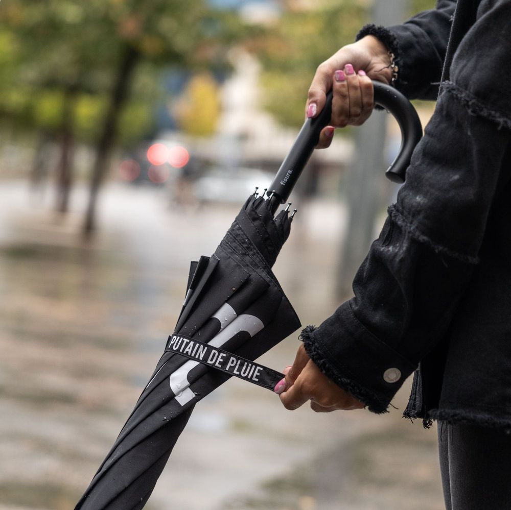 Apparel - UMBRELLAS (2) - FISURA