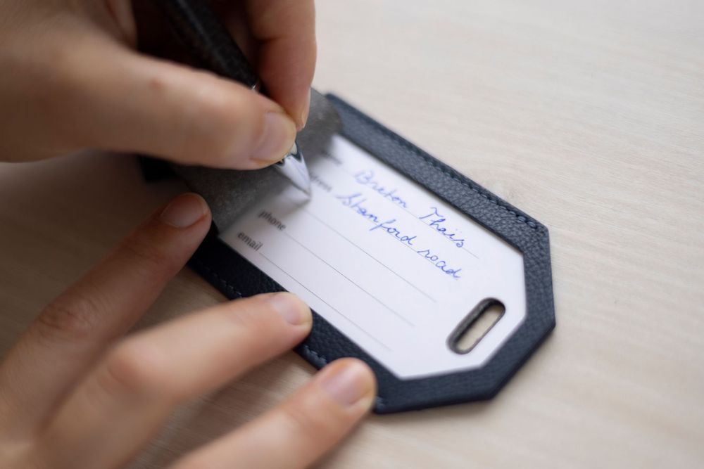 Leather goods - Luggage tag - LA REVERDIE — MAROQUINERIE