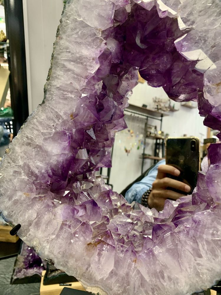 Miroirs - Objet Déco : Le Miroir en Améthyste (Pièce unique) - LAVENTURINE GALLERY