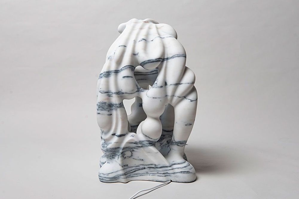 Objets design - Lampe de table Ahyi, collection FLOWING - MANTA HANDMADE STONE DESIGN
