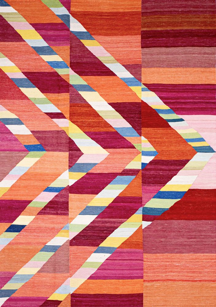 Tapis design - 'Tenebrist' Chevrons, Soheila Shayegan Studio, Cyprus - ZOLLANVARI INTERNATIONAL