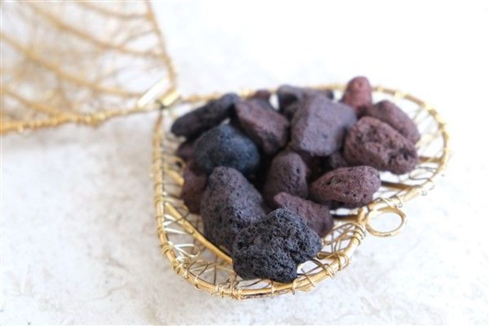 Scent diffusers - Solid perfume accessories fragrance diffusers: Hearts, Boules - AUTOUR DU PARFUM