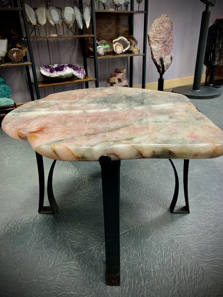 Coffee tables - The pink quartz coffee table: a unique handmade art object - LAVENTURINE GALLERY