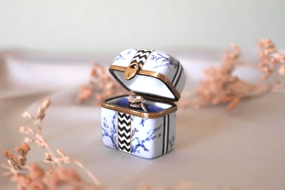 Unique pieces - Royal Blue & Geometric Ring Box - YUKO KIKUCHI