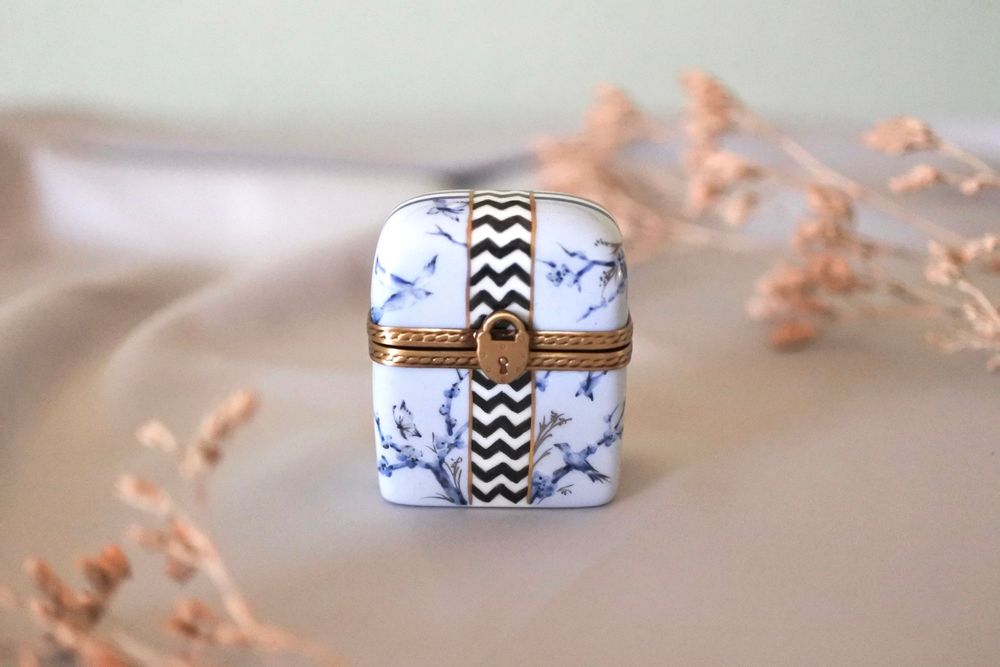 Unique pieces - Royal Blue & Geometric Ring Box - YUKO KIKUCHI