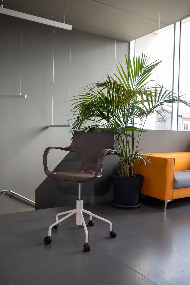 Assises pour bureau - ERBi chaise, cadre pivotant à roulettes, pour le bureau - STILFIBRA