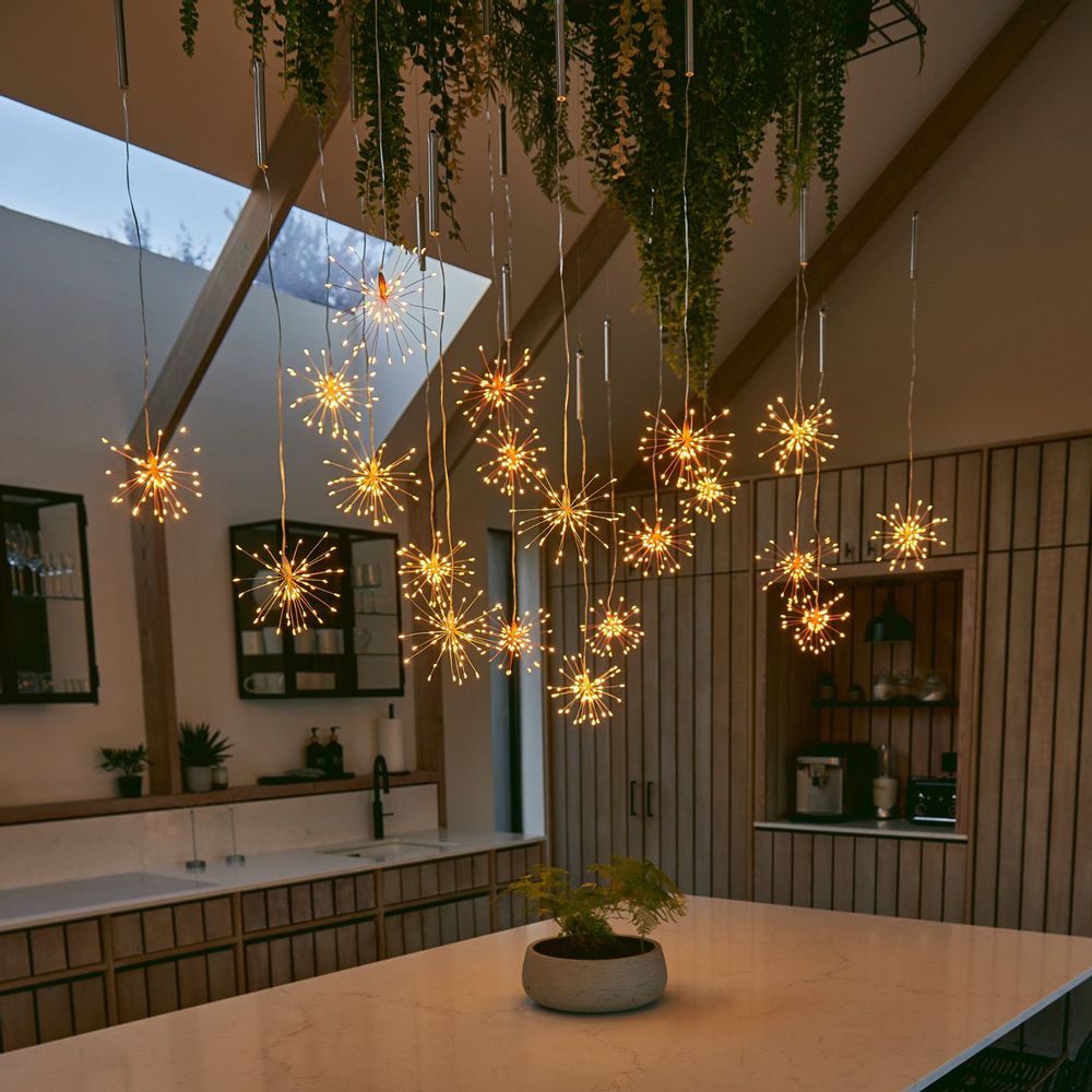 Hanging lights - Hanging Starburst Mini - LIGHT STYLE LONDON