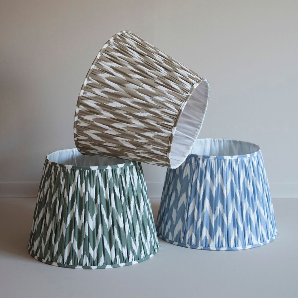 Lampes de table - Abat-jour plissés Ikat - MAHE HOMEWARE