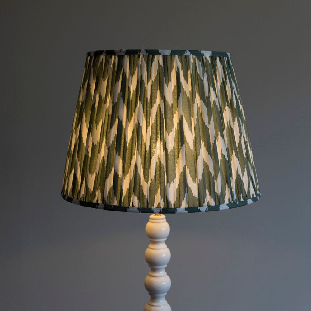 Lampes de table - Abat-jour plissés Ikat - MAHE HOMEWARE