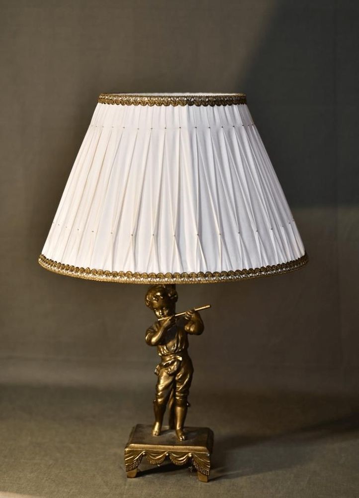 Decorative objects - Ivory and gold smocked empire pleated lampshade - BELLE EPOQUE