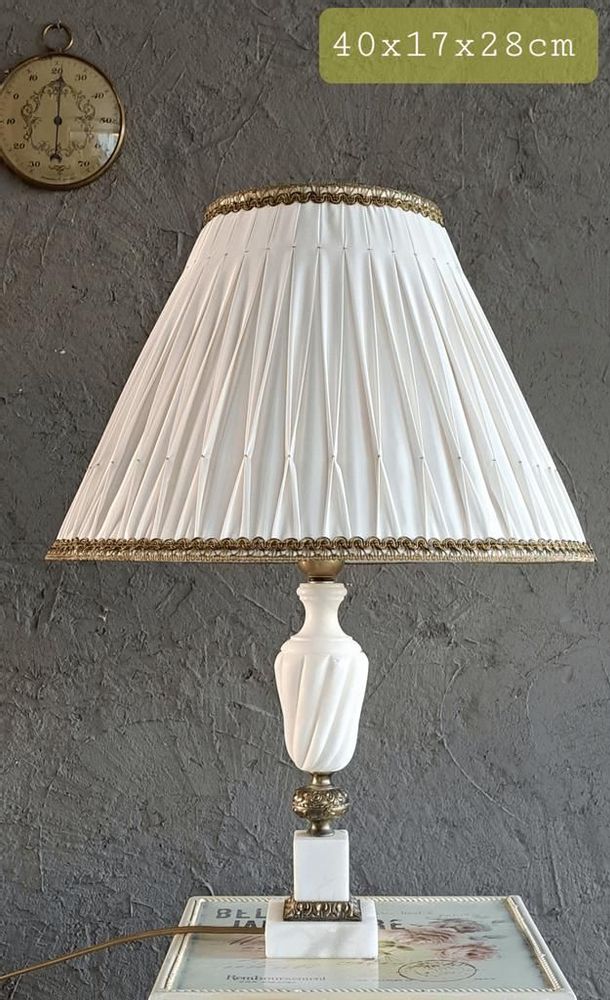 Decorative objects - Ivory and gold smocked empire pleated lampshade - BELLE EPOQUE