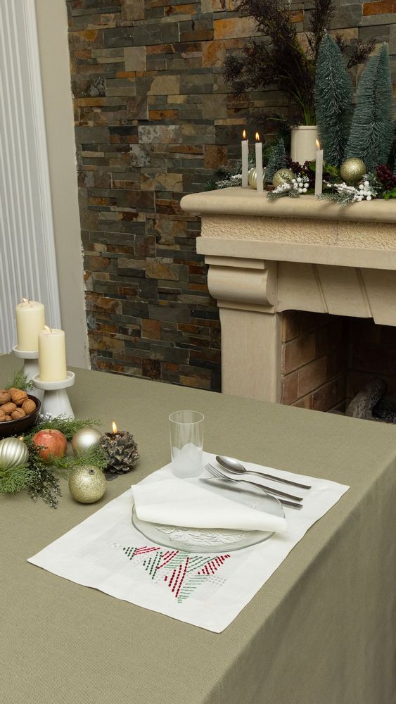 Placemats - Classic Holiday Tree Placemat Set of 2 - HYA CONCEPT STORE