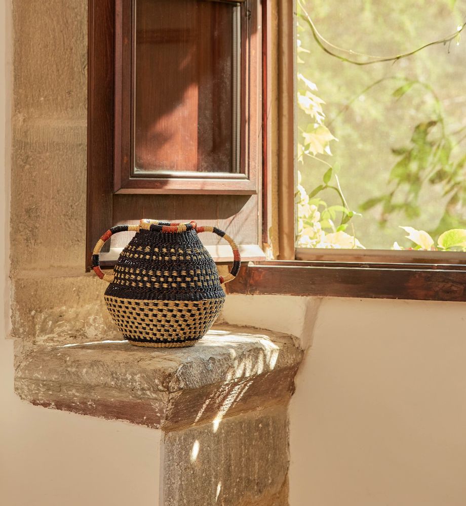Objets de décoration - Pot tissé à la main à pois - GOLDEN EDITIONS