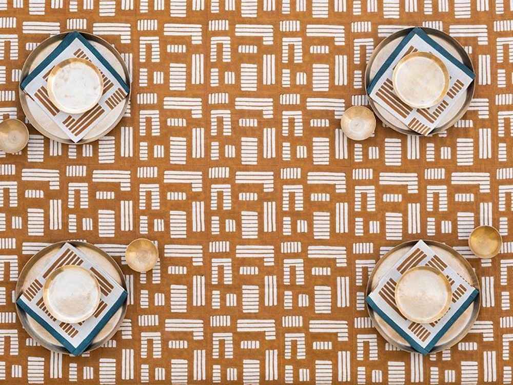 Table cloths - INSIA Table Linen - NO-MAD