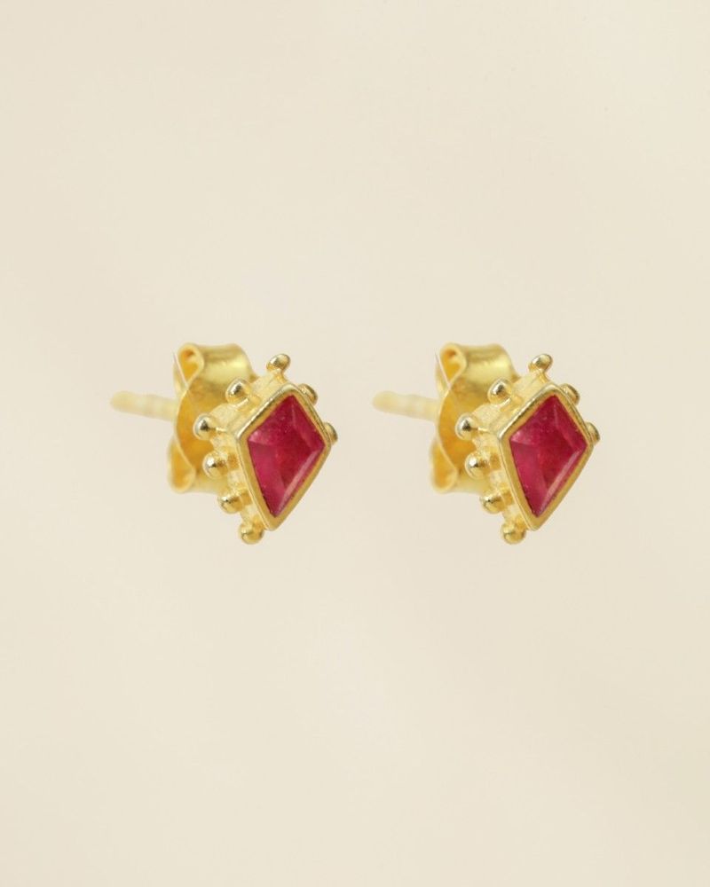Jewelry - Earring stud Guarani ruby 3x4mm kite g.pl - MUJA JUMA