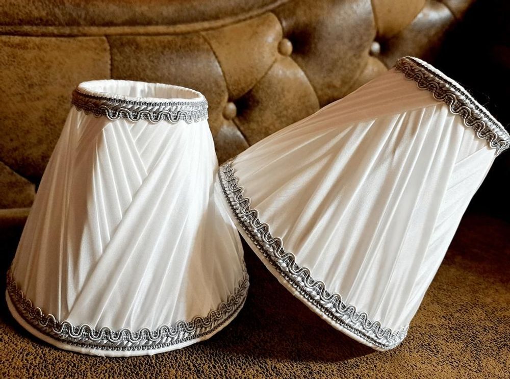 Decorative objects - Cross pleated lampshade in white silk pongee - BELLE EPOQUE