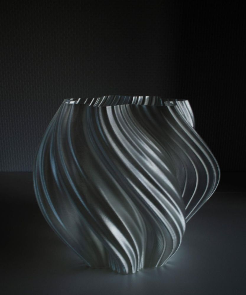 Office design and planning - Vase "Ice Ice Baby" - AURA 3D