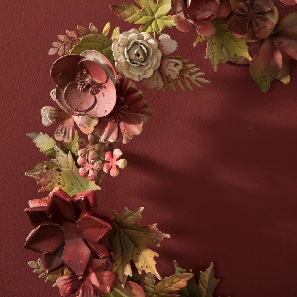 Autres décorations de Noël - Couronne florale en métal à motif de roses MAHE - MAHE HOMEWARE