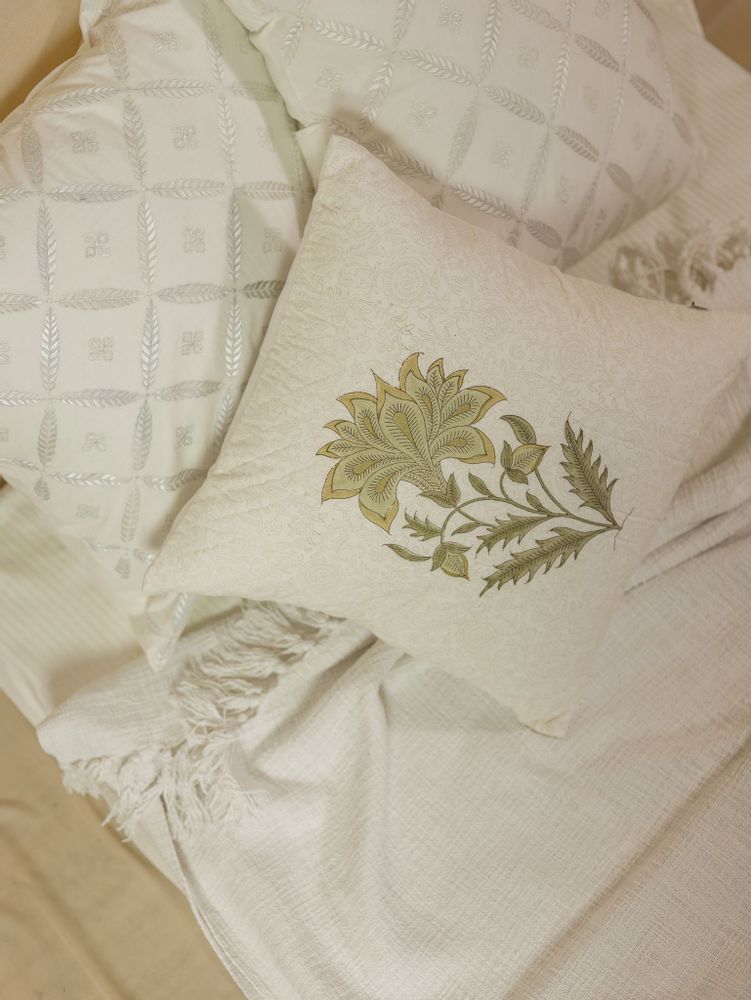 Coussins textile - Housse de coussin en coton imprimée à la main « Green Oasis » - NINÉH