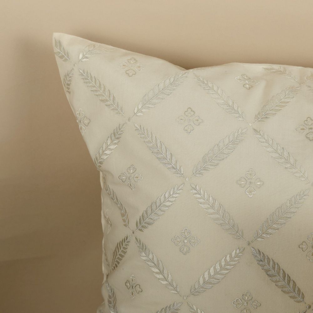 Cushions - Embroidered cotton cushion cover Ivory Whisper - NINÉH
