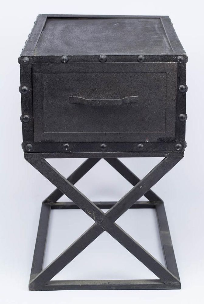 Other tables - Industrial side table, hammered black metal, 60 cm - JP2B DECORATION