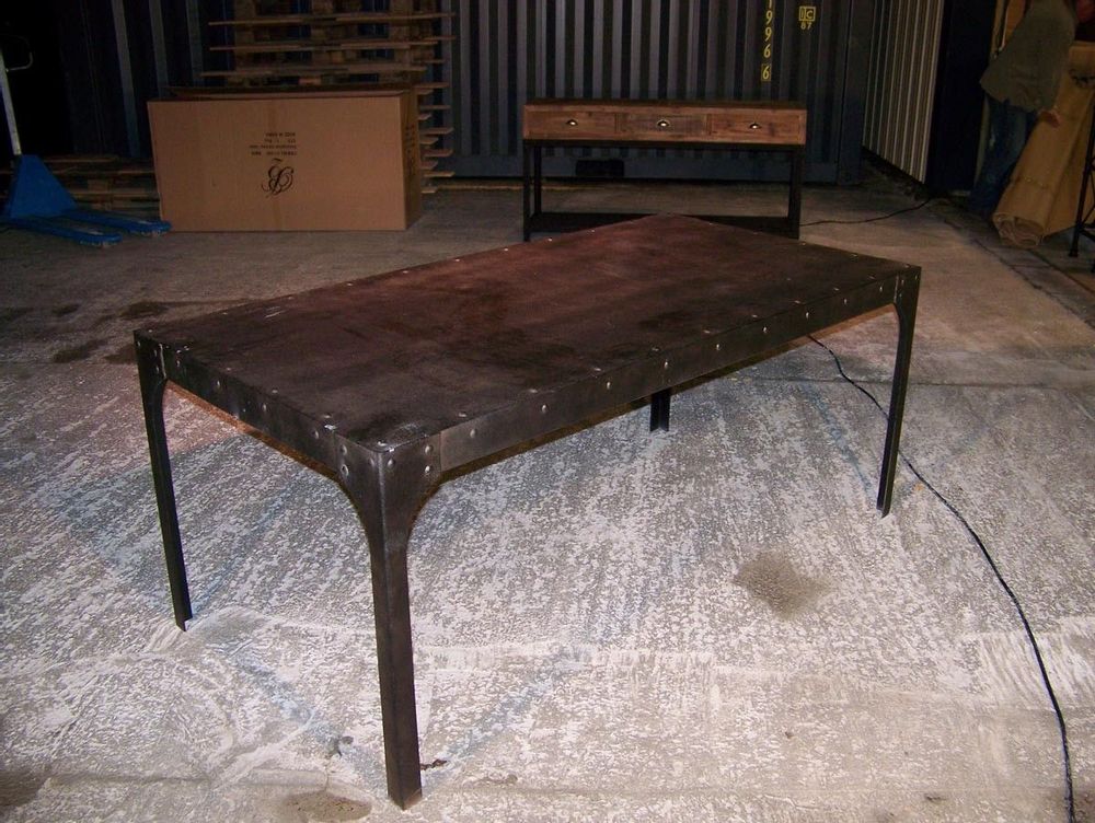 Tables Salle à Manger - Table de repas industrielle, métal noir martelé, 180 cm - JP2B DECORATION