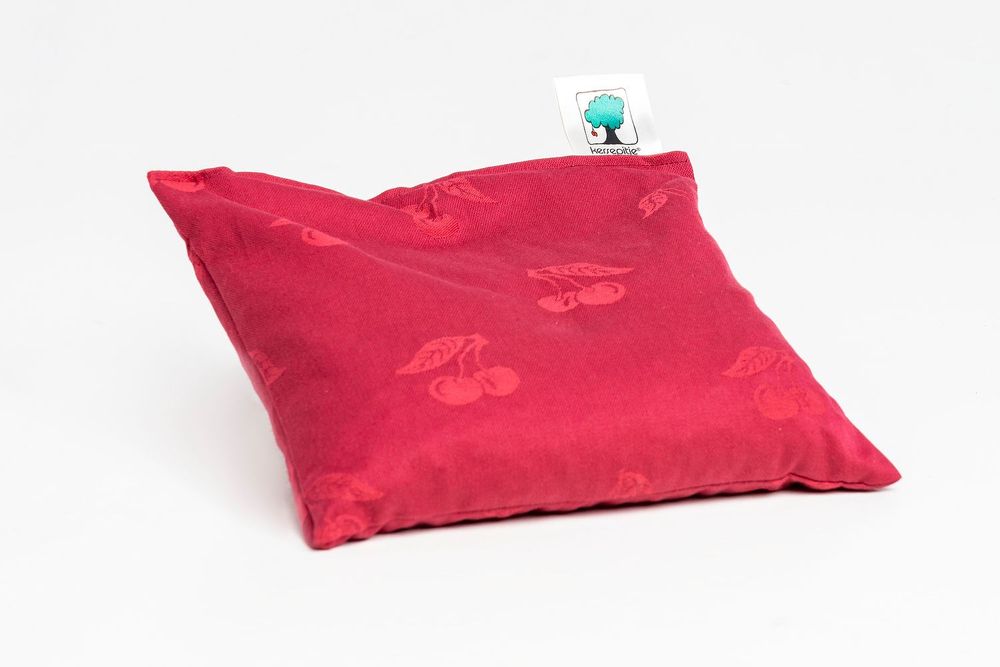 Cushions - Kersepitje Classic Cherry Pit Cushion 27x27cm - INATURA