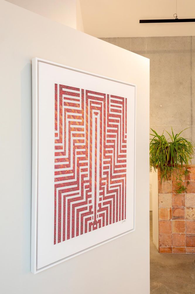 Tableaux - Tableau unique brodé à la main "La Première Couleur est Vermeil" - JULIE BARBEAU