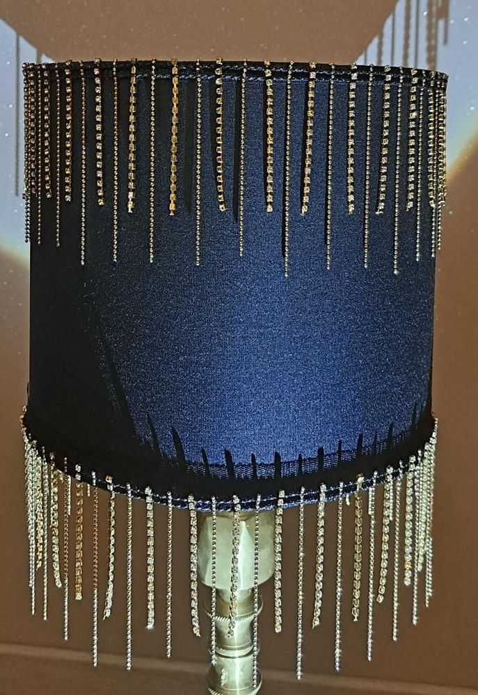 Objets de décoration - Abat-jour Cylindrique Noir et Doré avec Franges de Perles et Strass - BELLE EPOQUE